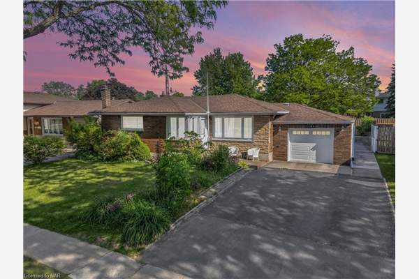 3162 Cattell Drive, Niagara Falls