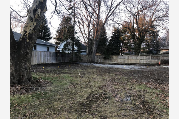 543 Geneva Street, St. Catharines