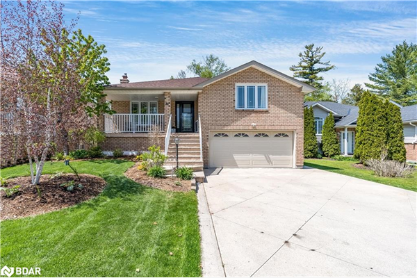 36 60th Street S, Wasaga Beach