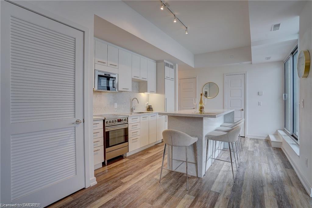 Listing 40433165 - Large Photo # 4
