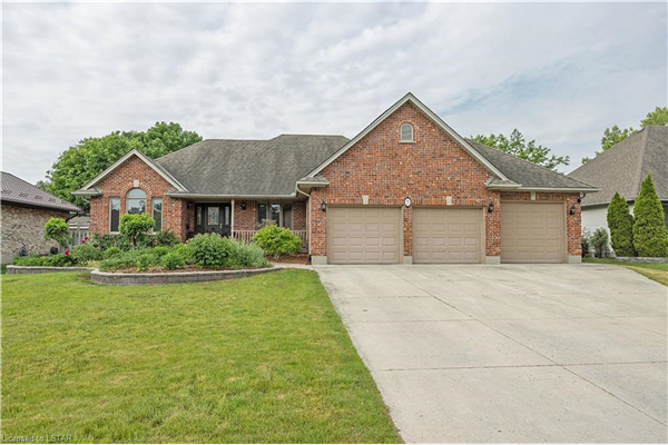 7 Manley Drive, Dorchester