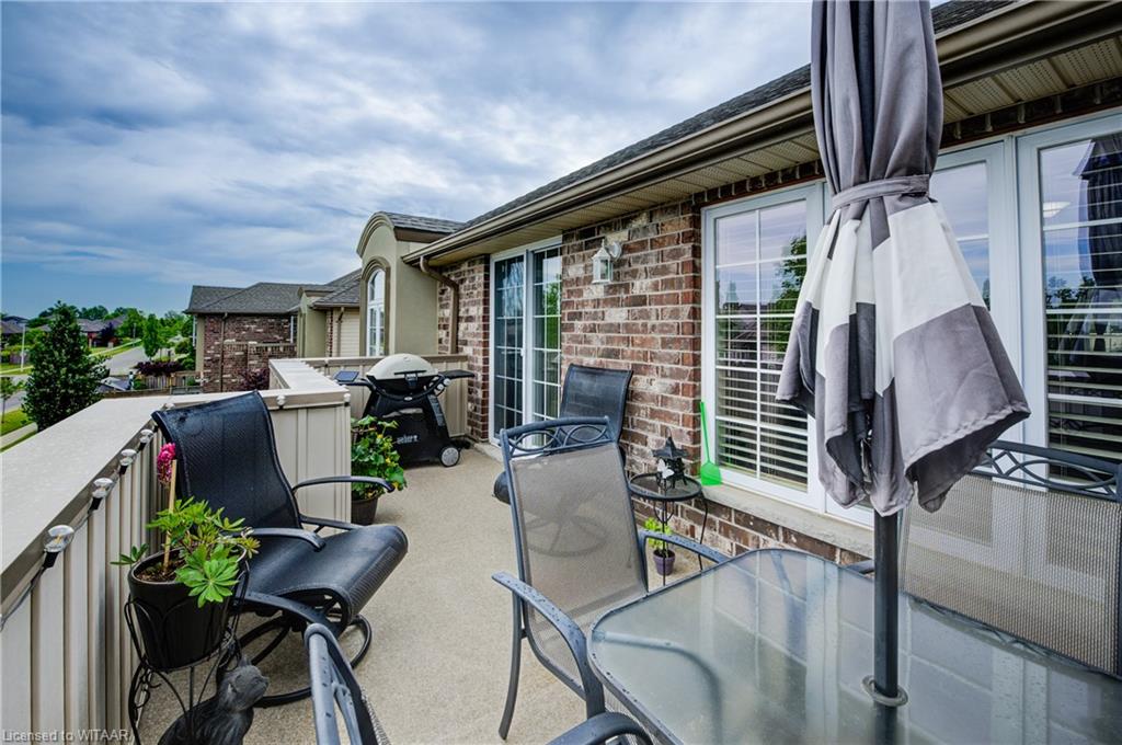 570 Hummingbird Crescent