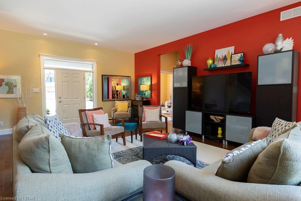 282 Pinetree Lane