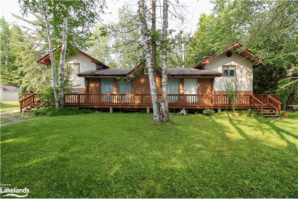 16 48th Street S, Wasaga Beach