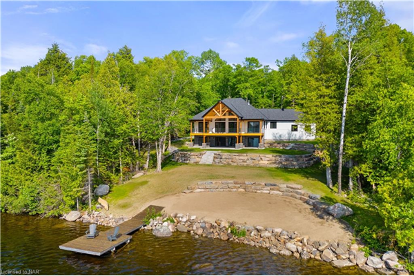 732 Lakewoods Drive, Barrys Bay