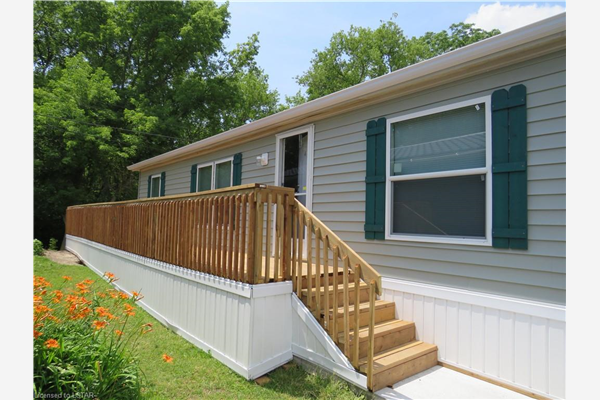 198 Springbank Drive, London