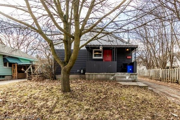 43 Hickory Street W, Waterloo