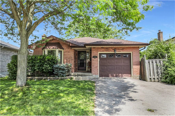 124 Fairchild Crescent, London