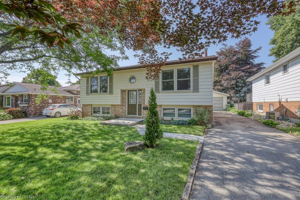 10 Erinlea Drive