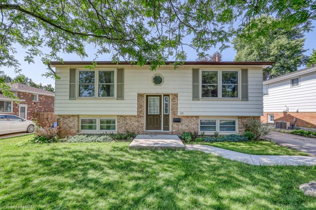10 Erinlea Drive
