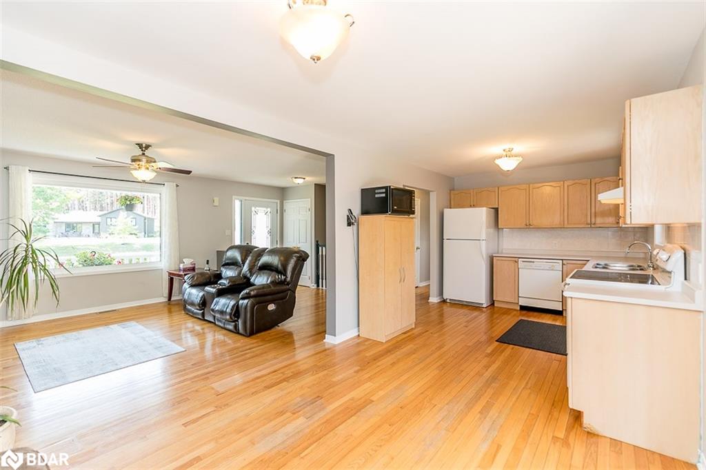 Listing 40453417 - Large Photo # 14