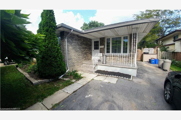 30 Trelawn Parkway, Welland