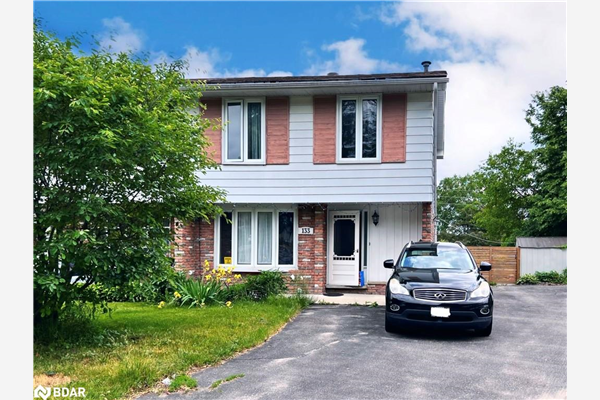 133 Daphne Crescent, Barrie