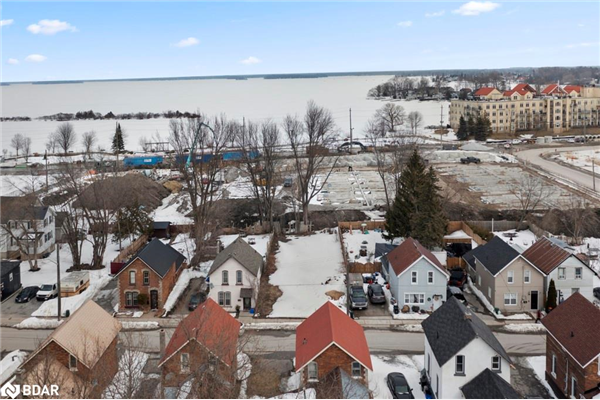 58 Scott Street, Orillia