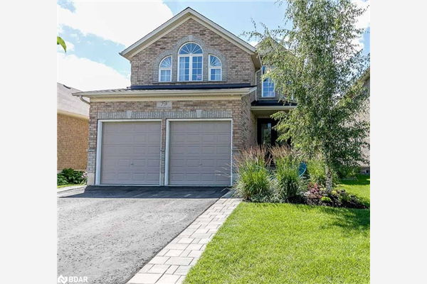 79 Sovereigns Gate, Barrie