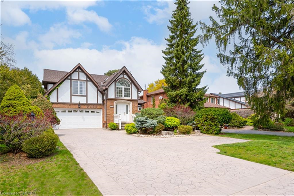 2425 Lakeshore Road E, Oakville