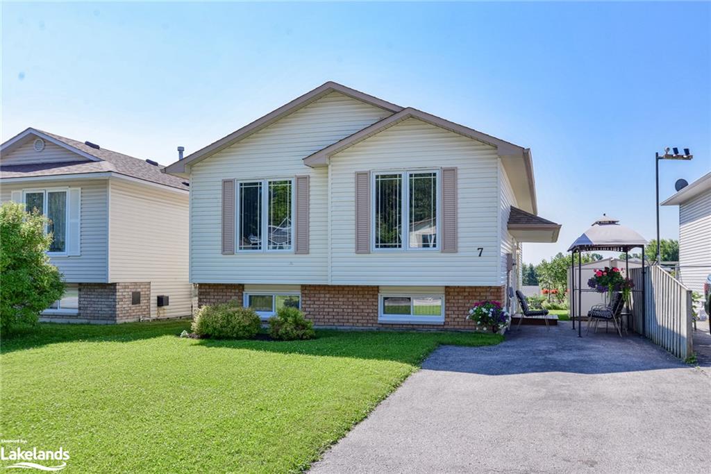 Listing 40458371 - Large Photo # 1