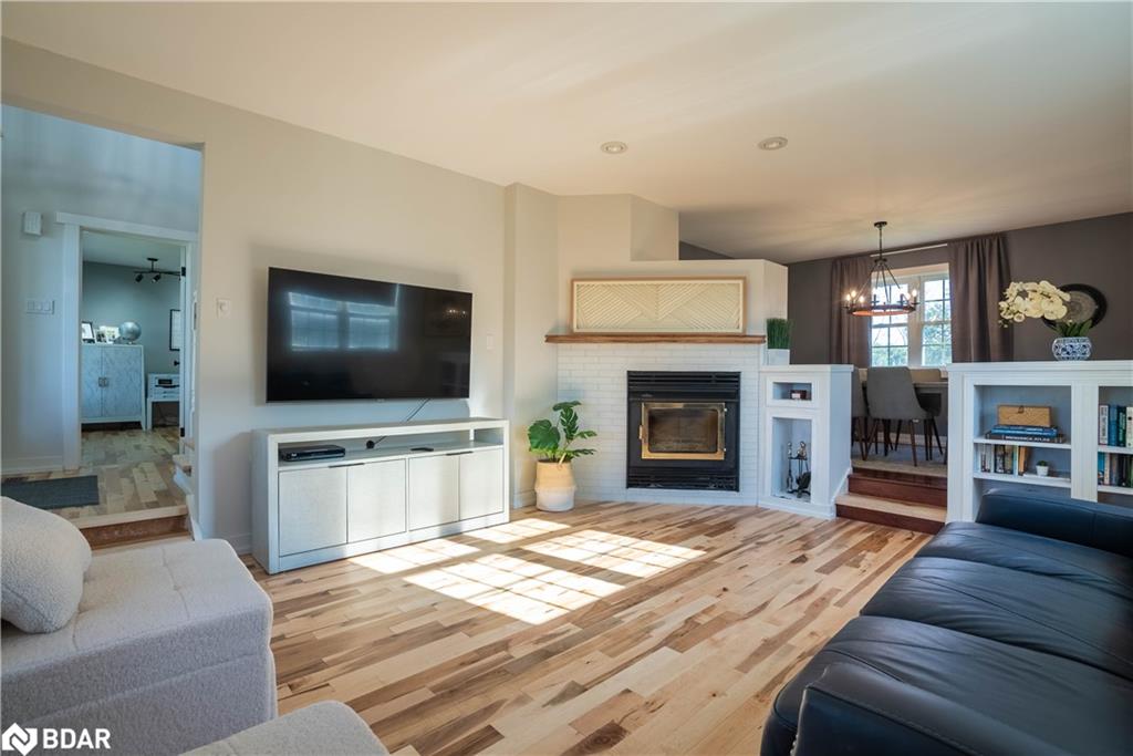 Listing 40458413 - Large Photo # 13