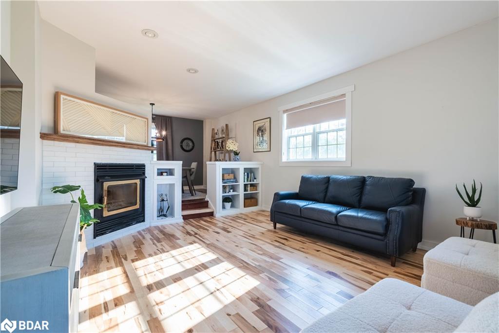 Listing 40458413 - Large Photo # 12