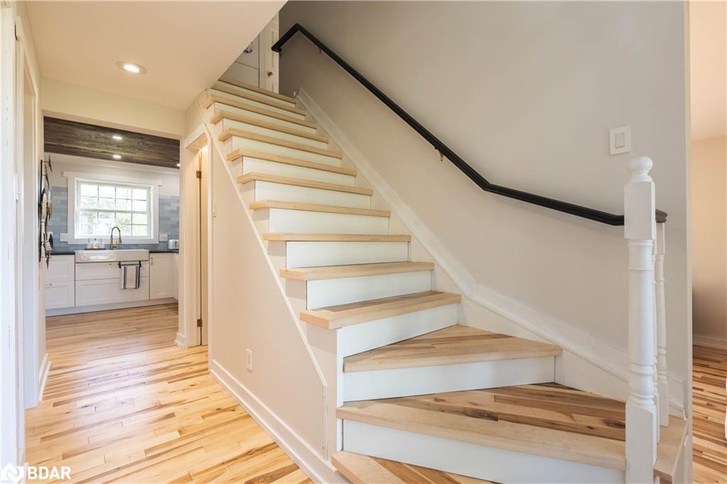 Listing 40458413 - Large Photo # 4