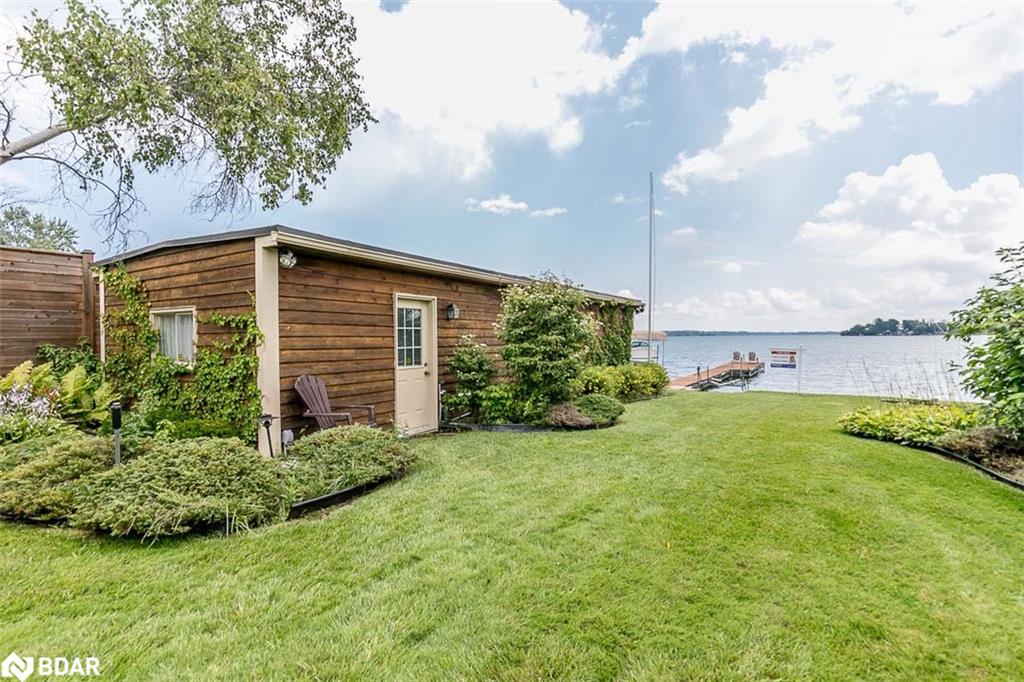 1373 Maple Road