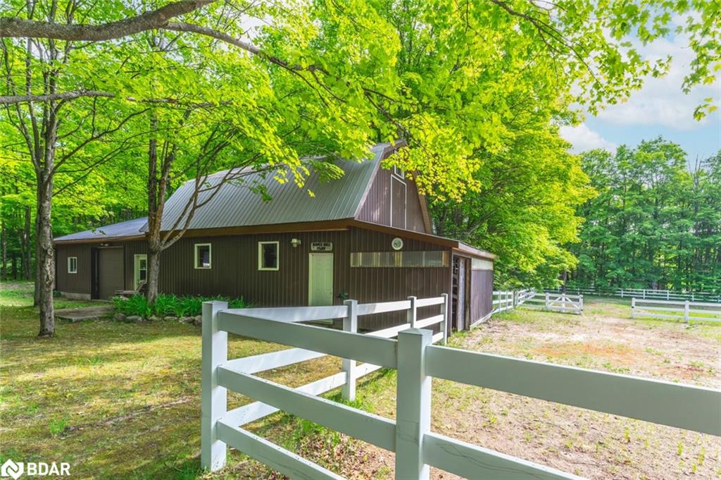Listing 40459129 - Large Photo # 3