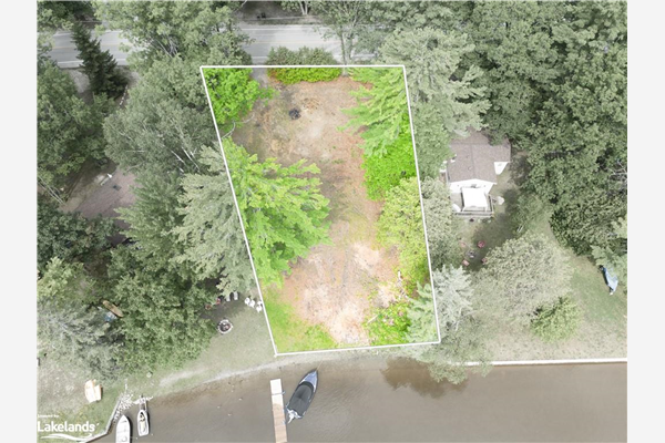 490 Oxbow Park Drive, Wasaga Beach