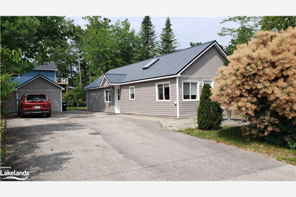 24 13th Street N, Wasaga Beach