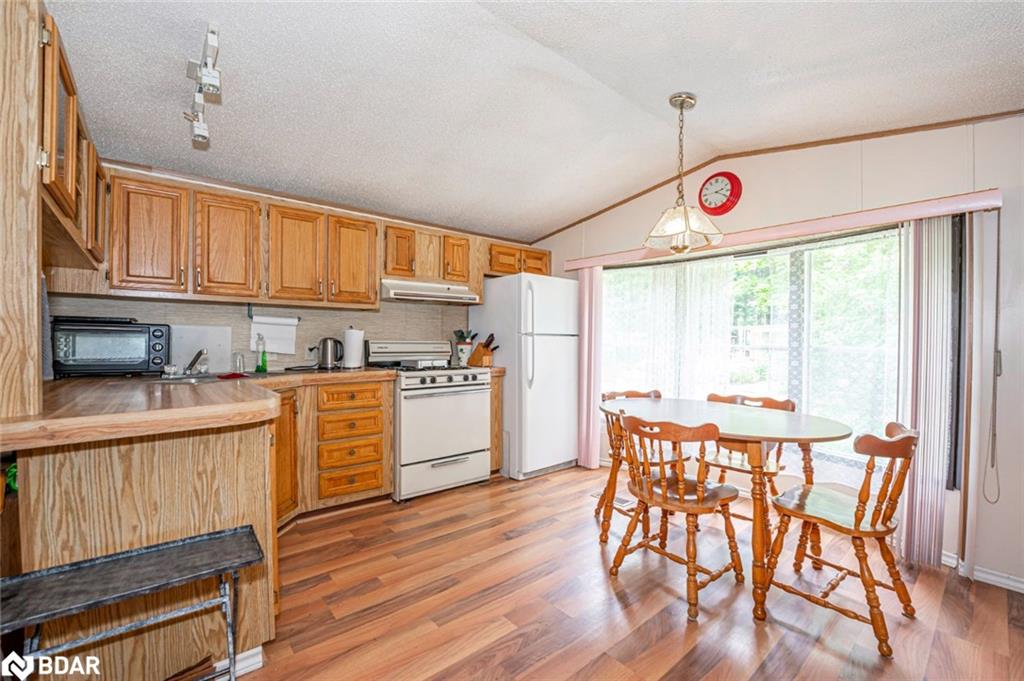 Listing 40461427 - Large Photo # 4