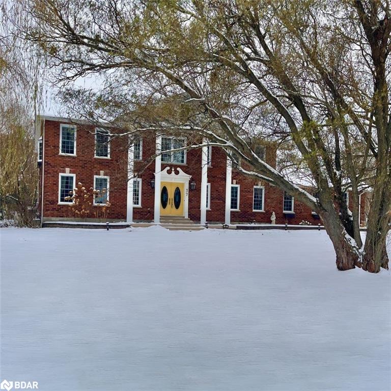 37 Nicholson Crescent