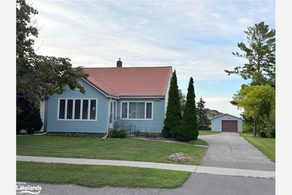 2030 Victoria Street, Innisfil
