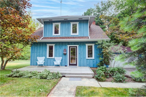 6611 Frederick Street, Burlington