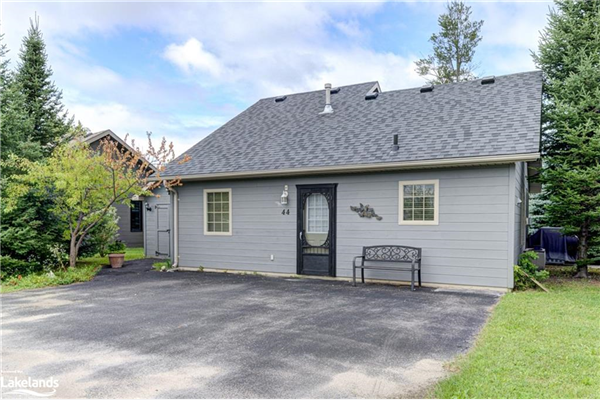 44 Cabin Crescent, Wasaga Beach