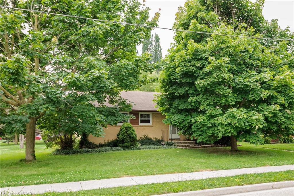 63 Churchill Crescent