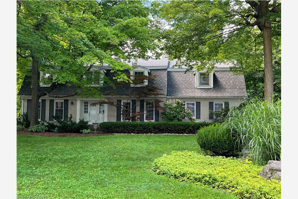579 Sugarbush Drive, Waterloo
