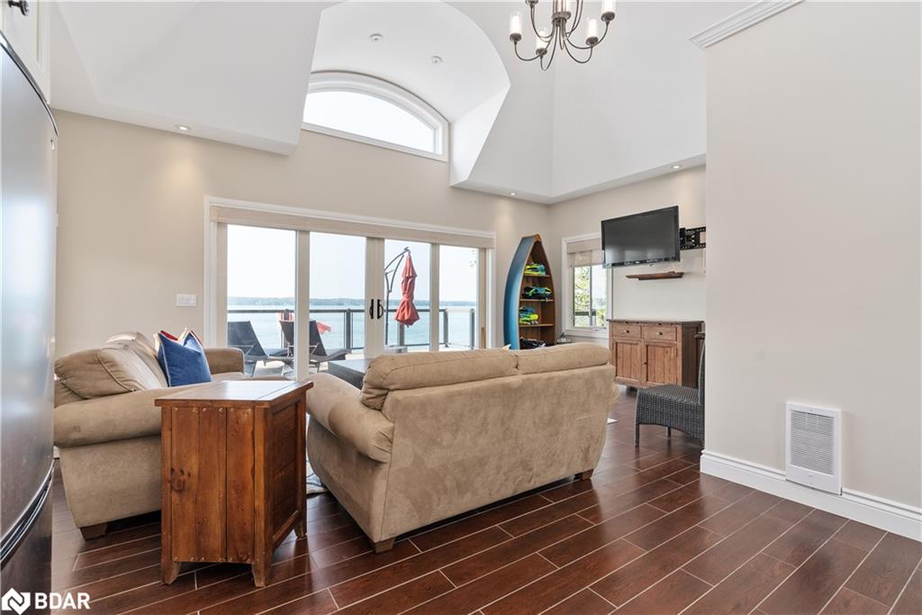 1020 Shoreview Drive