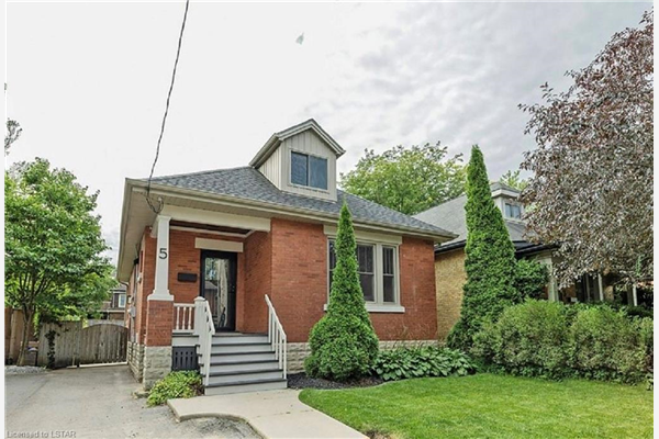 5 Mckenzie Avenue, London