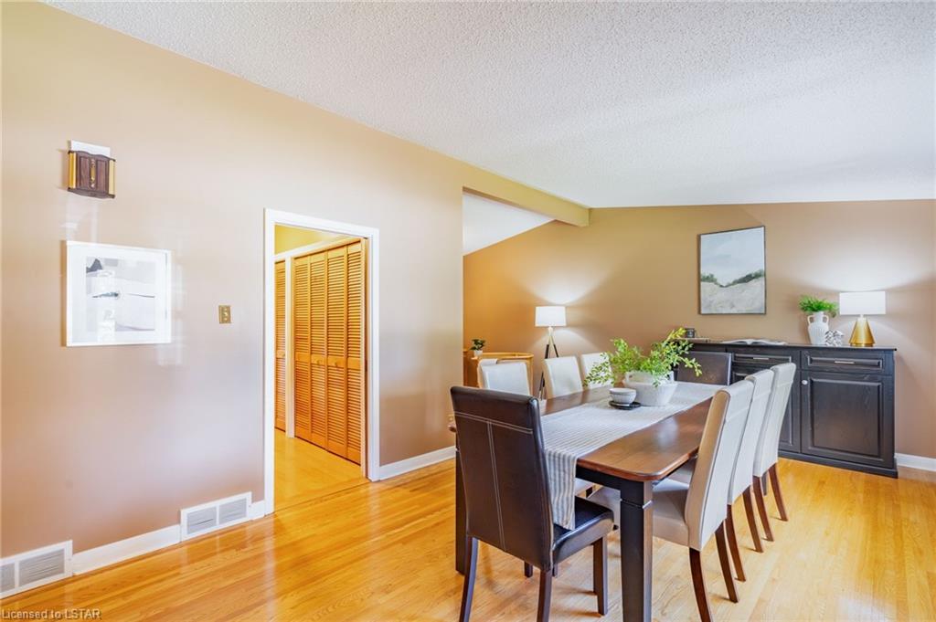 Listing 40469966 - Large Photo # 13
