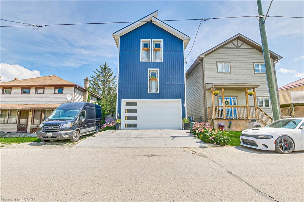 163 Maud Street