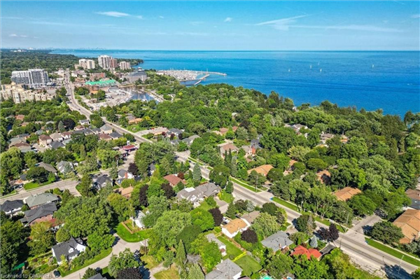 103 Strathcona Avenue, Oakville