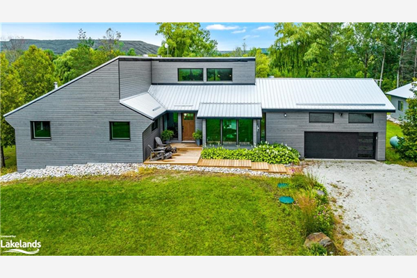 2890 Nottawasaga 10 Concession N, Clearview