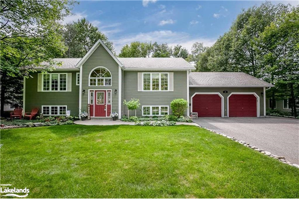 34 Rodrium Road, Wasaga Beach
