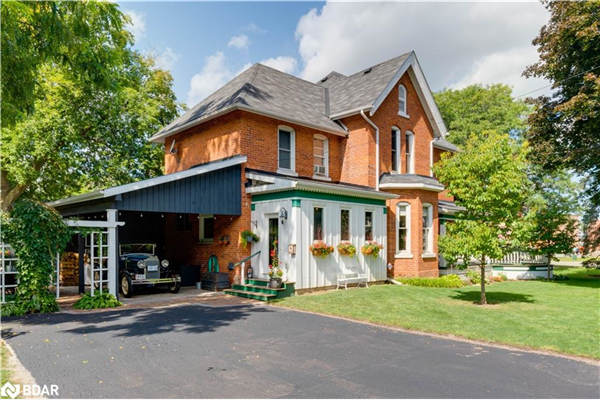 38 Burton Avenue, Barrie