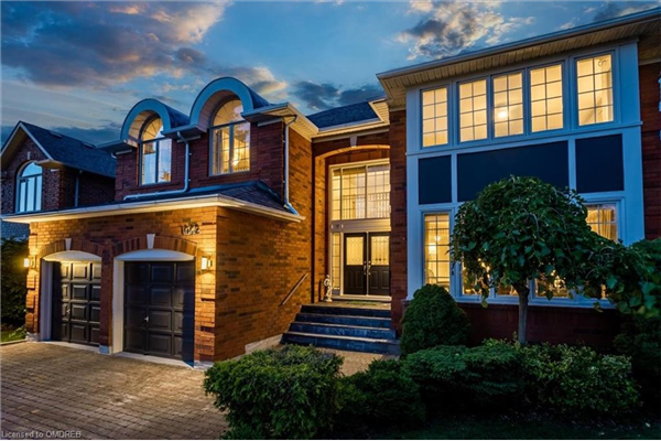 1042 Trailview Drive, Oakville