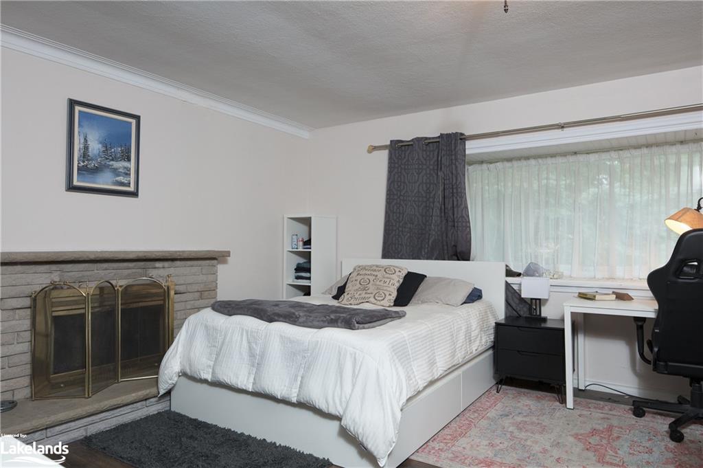 46 Dalton Crescent S