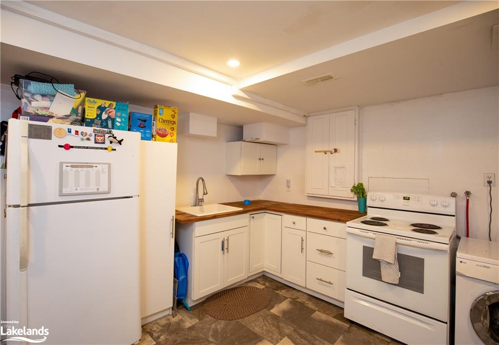 46 Dalton Crescent S
