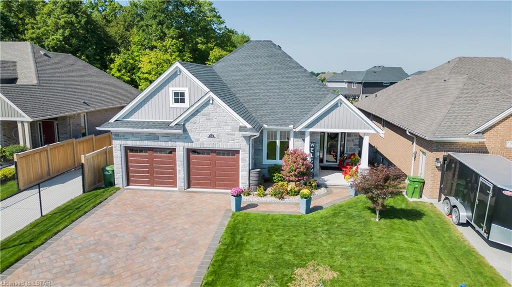 32 Acorn Trail