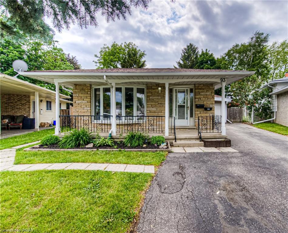 93 Roberts Crescent