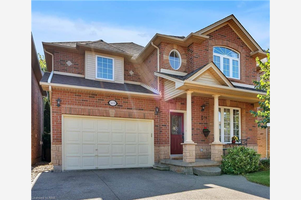 1438 Gulledge Trail, Oakville