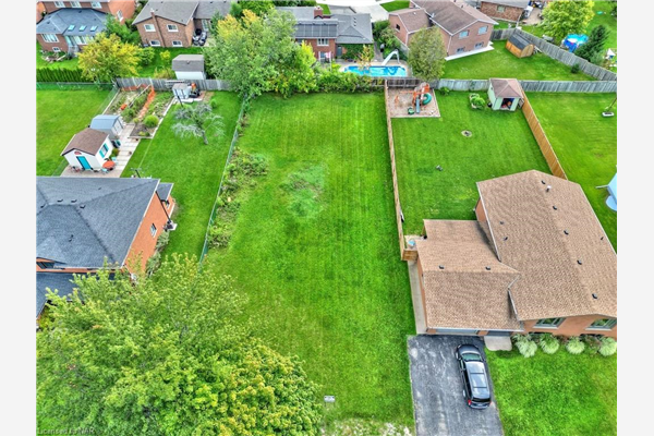460 South Pelham Road, Welland
